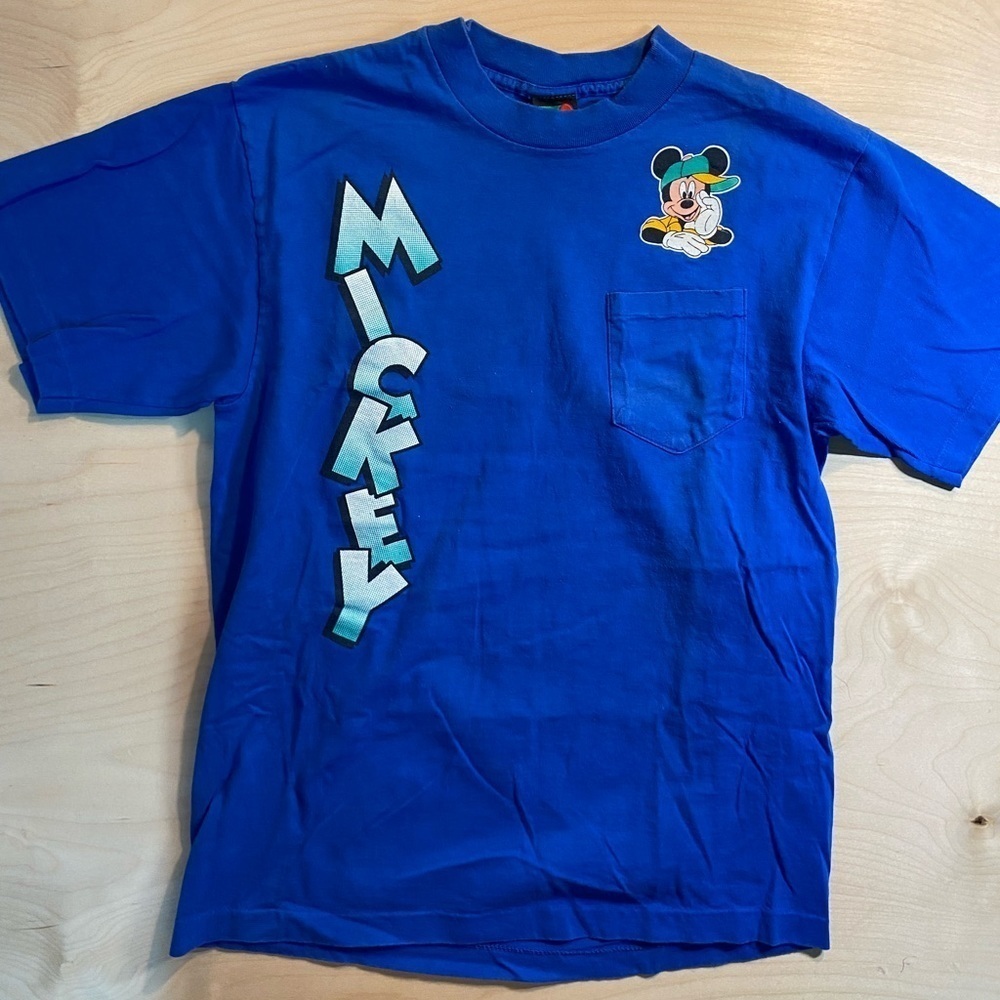 Mickey Unlimited Tee size Medium (GS)